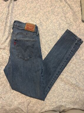 Levi's Women's Light Blue Skinny Jeans